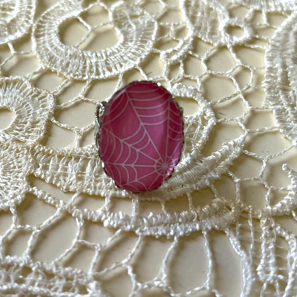 Halloween Pink Spider Web Cameo Ring - Picture 7 of 8